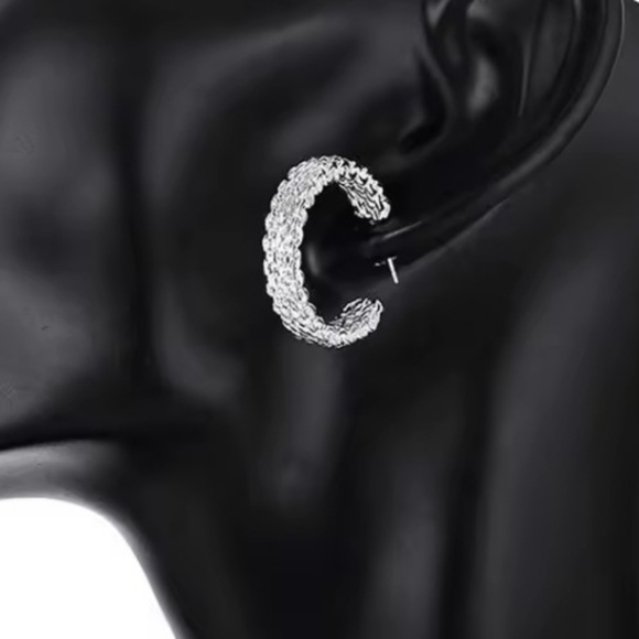 NWT Elegant Sterling Silver Overlayed Woven Hoop Earrings - Picture 4 of 4